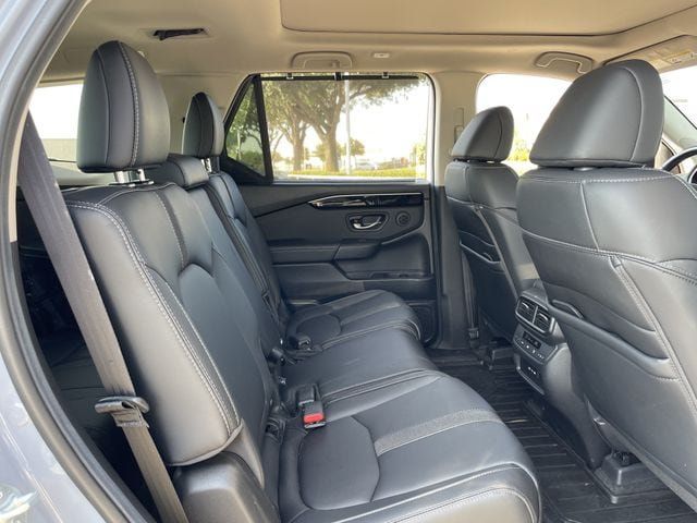 Used 2025 Honda Pilot Touring image 29