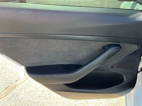 Used 2021 Tesla Model 3 Standard Range Plus image 20