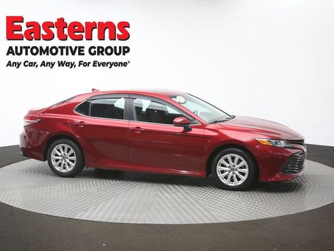 Used 2019 Toyota Camry LE FWD image 44