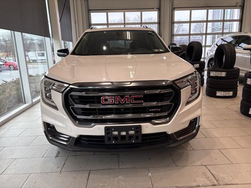 Used 2022 GMC Terrain AT4 w/ Tech Package image 2