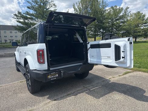 Used 2025 Ford Bronco Outer Banks AWD/4WD image 39