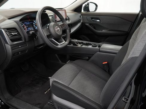Used 2023 Nissan Rogue SV AWD/4WD image 11