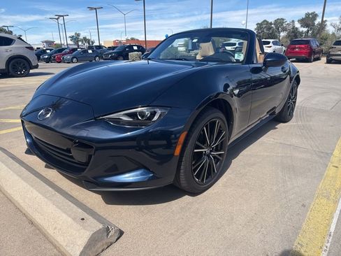 Used 2025 MAZDA MX-5 Miata Grand Touring image 1