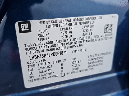 Used 2023 Buick Envision Avenir image 39