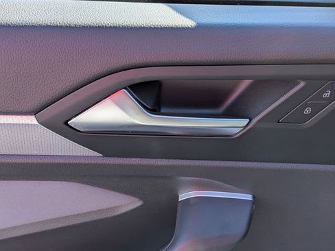 New 2026 Volkswagen Jetta SE image 12