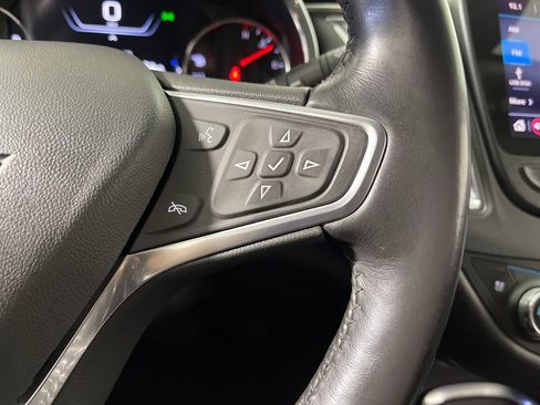 Used 2022 Chevrolet Malibu Premier FWD image 29