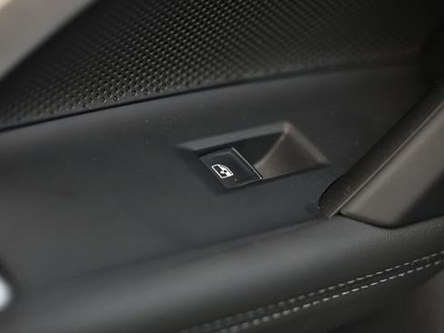 Certified 2025 Audi Q5 Premium Plus w/ Premium Plus image 25