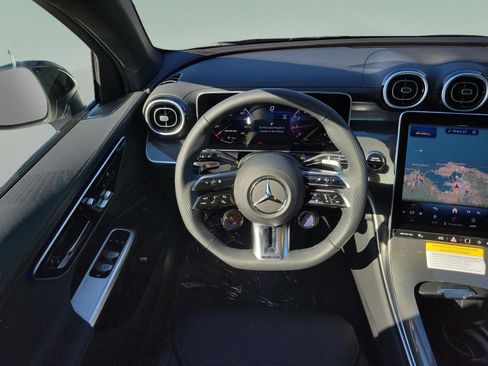 New 2026 Mercedes-Benz GLC 43 AMG 4MATIC image 12