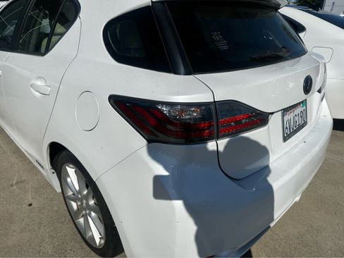 Used 2012 Lexus CT 200h Premium FWD image 4