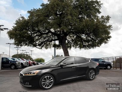 Used 2018 Kia Cadenza Technology