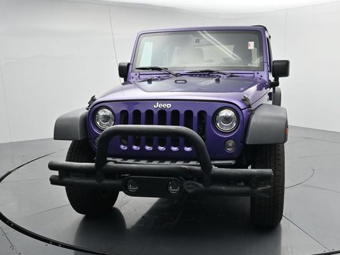 Used 2018 Jeep Wrangler Unlimited Sport S AWD/4WD image 3