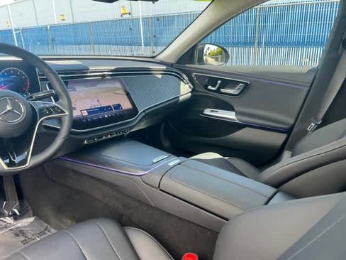 Used 2026 Mercedes-Benz E 350 Sedan image 17