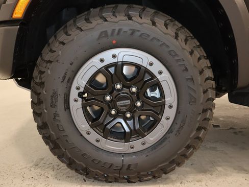 New 2025 Ford Ranger Raptor image 37