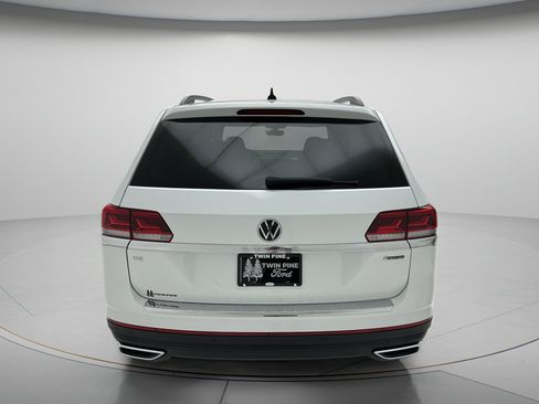 Used 2023 Volkswagen Atlas SE w/ Black Wheel Package AWD/4WD image 7