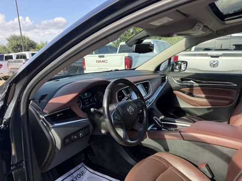 Used 2018 Buick Enclave Avenir w/ Avenir Technology Package AWD/4WD image 6