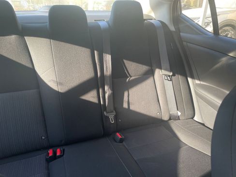 Used 2025 Nissan Sentra SV FWD image 35