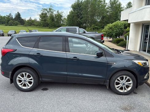 Used 2019 Ford Escape SE AWD/4WD image 4