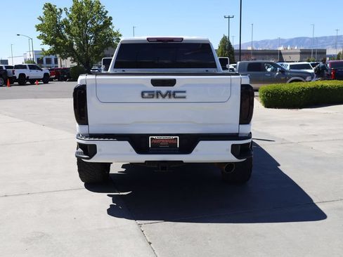 Used 2022 GMC Sierra 3500 AT4 w/ AT4 Premium Plus Package AWD/4WD image 5
