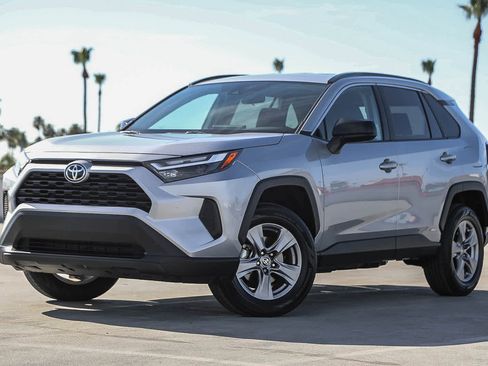 Certified 2025 Toyota RAV4 LE image 1
