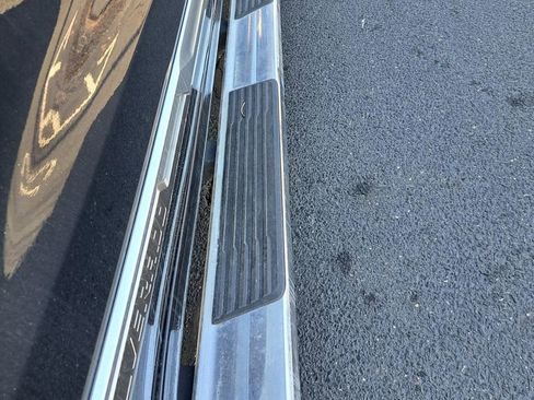 Used 2022 Chevrolet Silverado 1500 High Country image 11