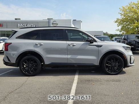 Used 2023 Kia Sorento SX FWD image 4