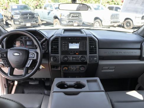 Used 2020 Ford F250 XL w/ Power Equipment Group AWD/4WD image 30