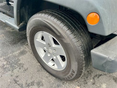 Used 2013 Jeep Wrangler Unlimited Sport w/ Connectivity Group image 14