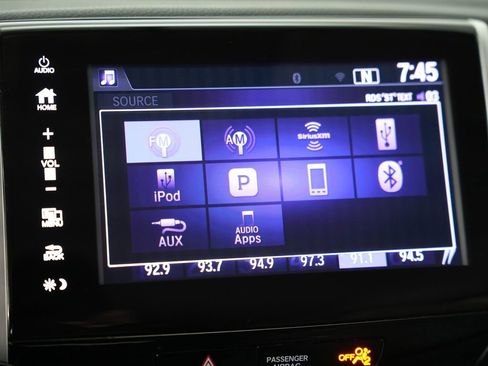 Used 2017 Honda Pilot EX image 24