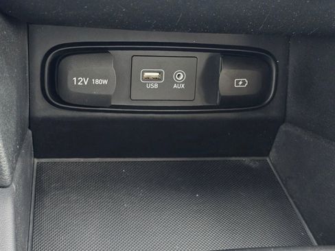 Used 2020 Hyundai Santa Fe SE AWD/4WD image 19