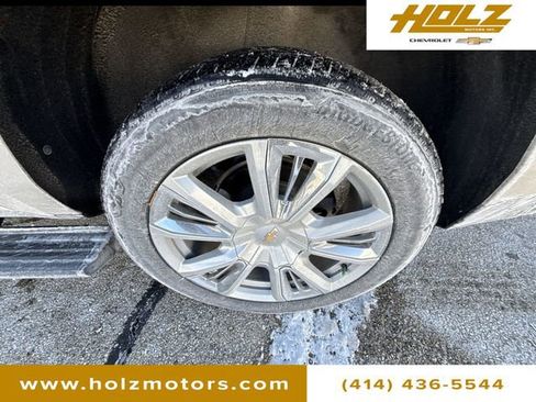 Certified 2023 Chevrolet Suburban High Country w/ Premium Package image 33