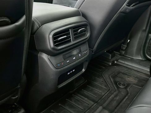 Used 2025 Honda Pilot Touring image 28