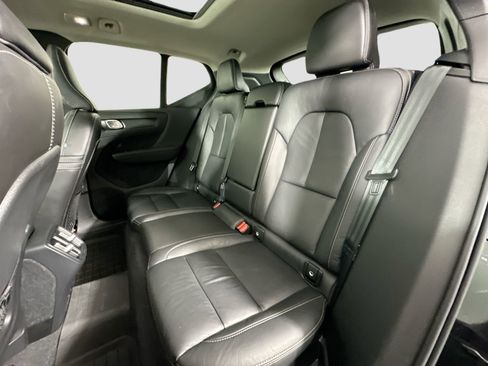 Used 2023 Volvo XC40 B5 Plus w/ Protection Package Premier image 25