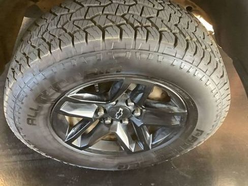 Used 2019 Chevrolet Silverado 1500 Custom Trail Boss w/ Custom Convenience Package image 13