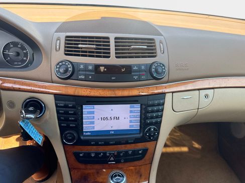 Used 2007 Mercedes-Benz E 320 BlueTEC Sedan image 15
