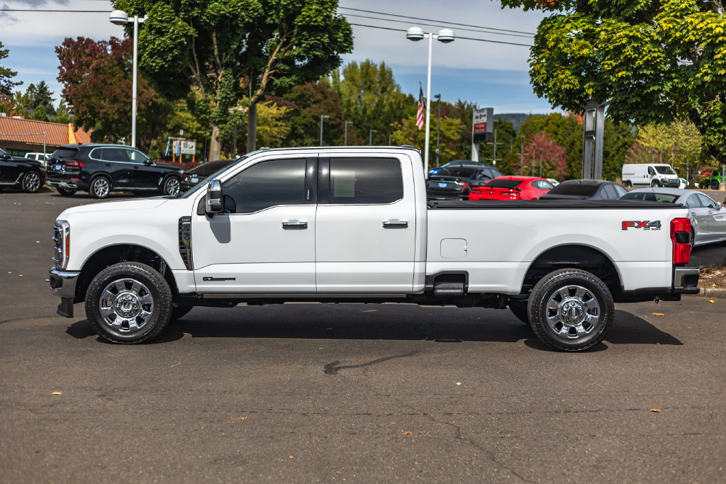 Used 2023 Ford F350 Lariat w/ Lariat Ultimate Package AWD/4WD image 13
