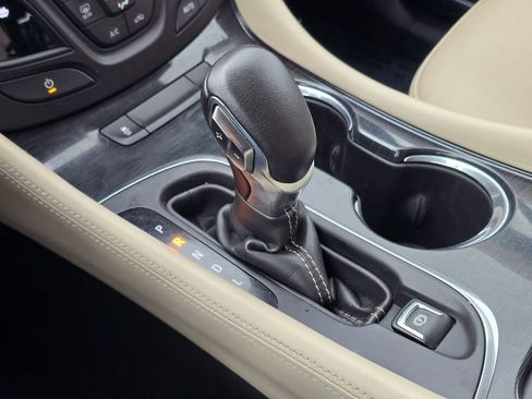 Used 2016 Buick Envision Premium image 39