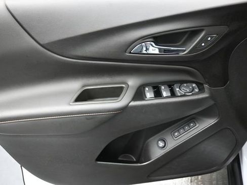 Used 2024 Chevrolet Equinox Premier FWD image 13