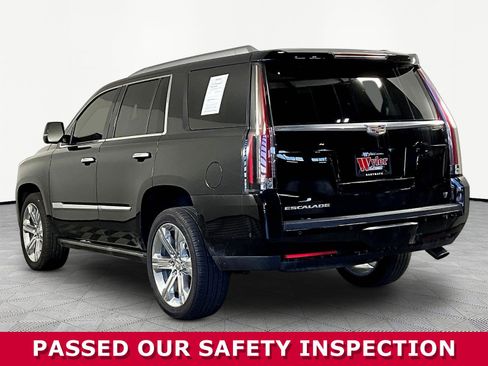 Used 2020 Cadillac Escalade Premium Luxury AWD/4WD image 4