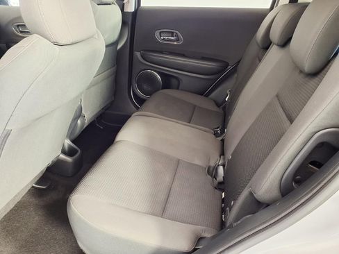 Used 2019 Honda HR-V EX image 10