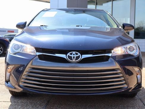 Used 2017 Toyota Camry LE image 8