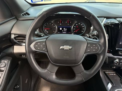 Used 2022 Chevrolet Traverse RS FWD image 13