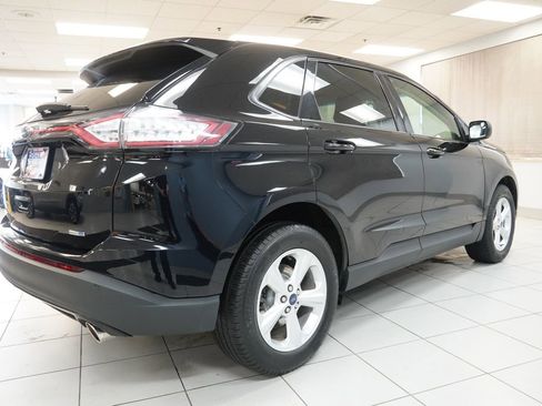 Used 2018 Ford Edge SE image 5