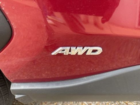 Used 2022 Toyota RAV4 XLE image 15