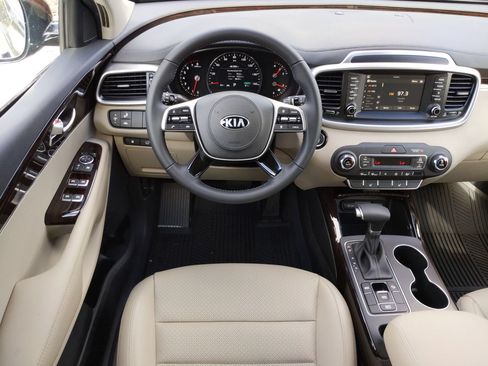 Used 2020 Kia Sorento EX FWD image 15