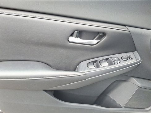 Used 2021 Nissan Sentra SV image 13