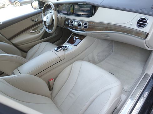 Used 2015 Mercedes-Benz S 550 Sedan image 8
