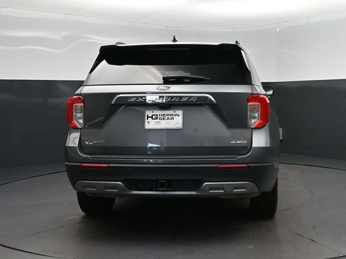 Used 2023 Ford Explorer XLT w/ Equipment Group 202A AWD/4WD image 6