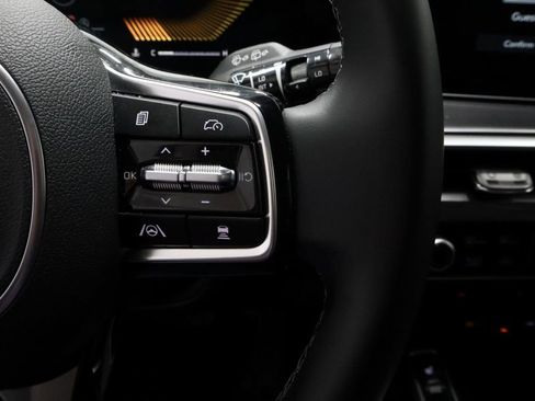 Used 2025 Kia Sorento EX w/ Panoramic Sunroof Package image 29