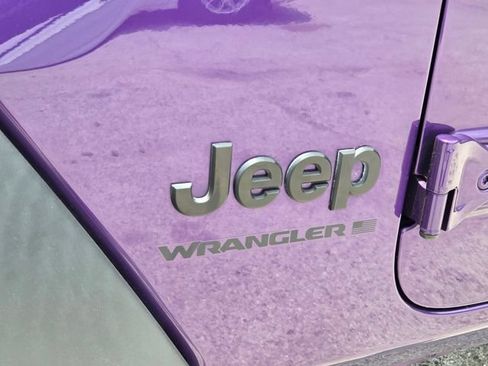 Used 2023 Jeep Wrangler Sport AWD/4WD image 9
