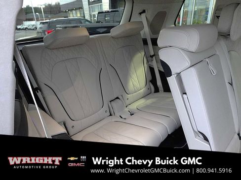 Used 2021 BMW ALPINA XB7 image 32